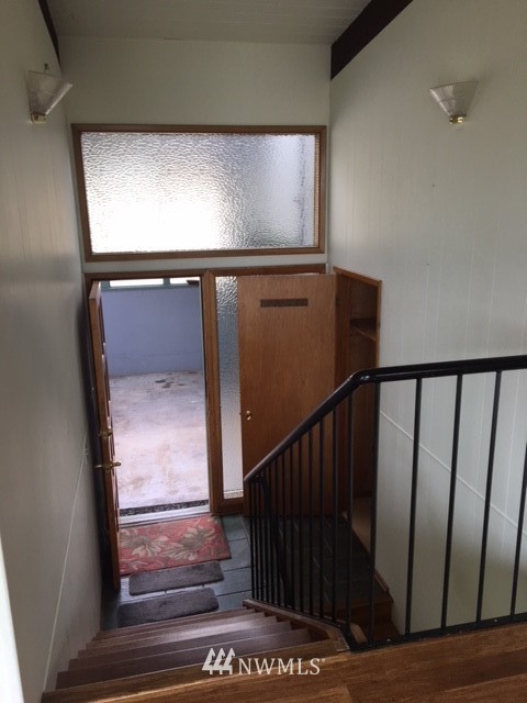 4609 Anaco Beach Road Anacortes, WA 98221 - Photo 3 of 8 Gallery Image 3