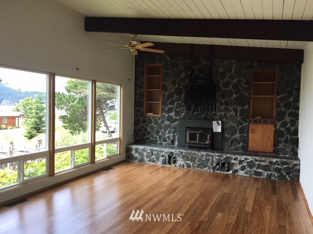 4609 Anaco Beach Road Anacortes, WA 98221 - Photo 6 of 8 Gallery Image 6