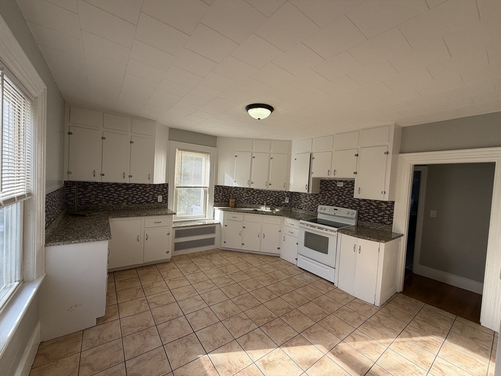 148 George Street, Unit 2 Medford, MA 02155 - Photo 2 of 26