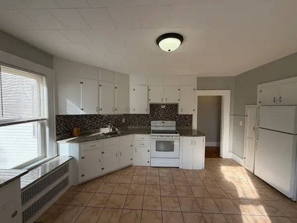 $3,500 | 148 George Street, Unit 2, Medford, MA 02155