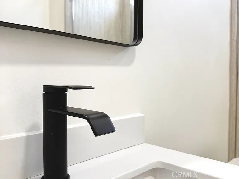 2510 Termino Avenue, Unit B Long Beach, CA 90815 - Photo 19 of 22 a close view of cabinet