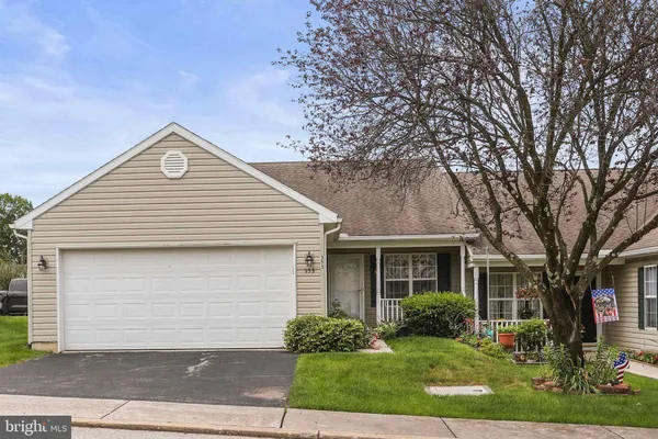 $330,000 | 353 Winners Cir Drive, Unit 353, Red Lion, PA 17356