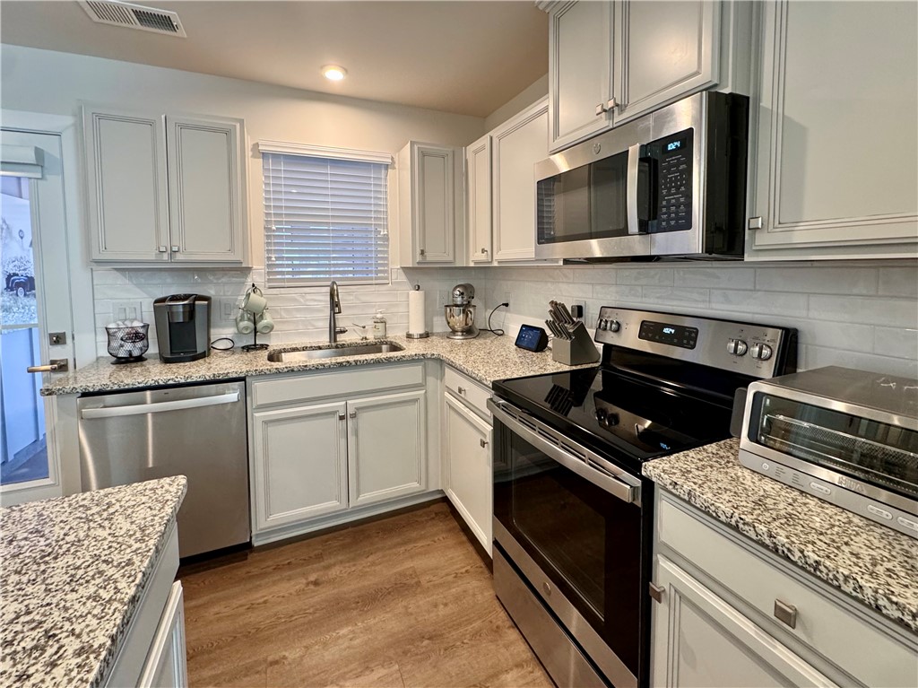 402 Camarillo Lane Anderson, SC 29621 - Photo 12 of 36 Kitche