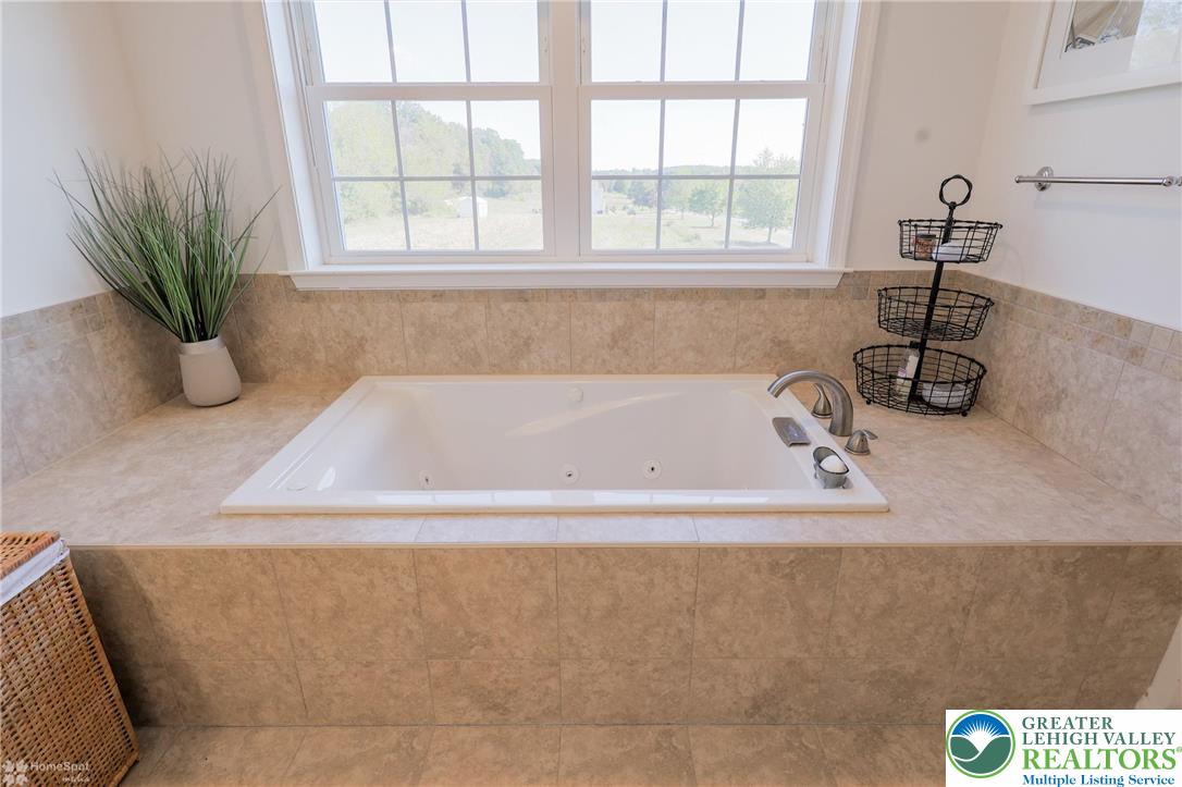 2168 Terry Road Nazareth, PA 18064 - Photo 50 of 81 a bathroom with a bathtub
