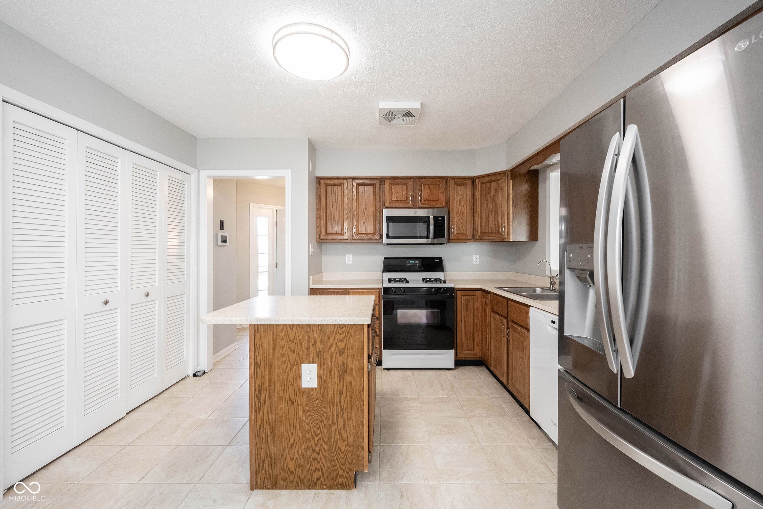 9303 Aintree Drive Indianapolis, IN 46250 - Photo 18 of 44