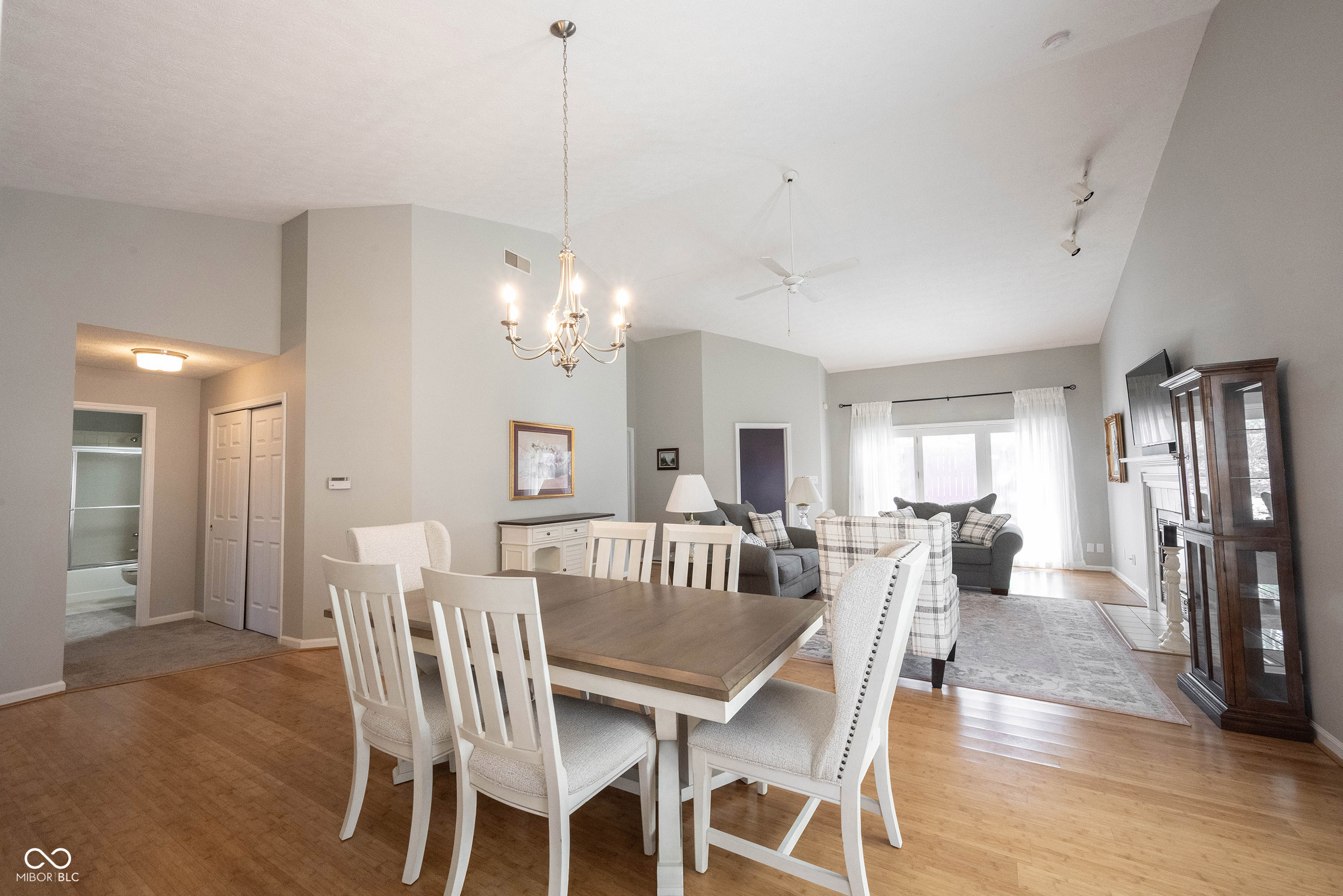 9303 Aintree Drive Indianapolis, IN 46250 - Photo 10 of 44