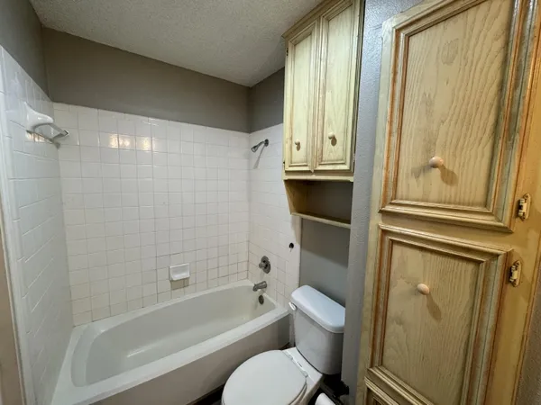 $1,250 | 6802 4th Street, Unit B, Lubbock, TX 79416