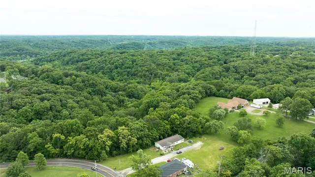 $800,000 | 3700 Pioneer Drive, Imperial, MO 63052