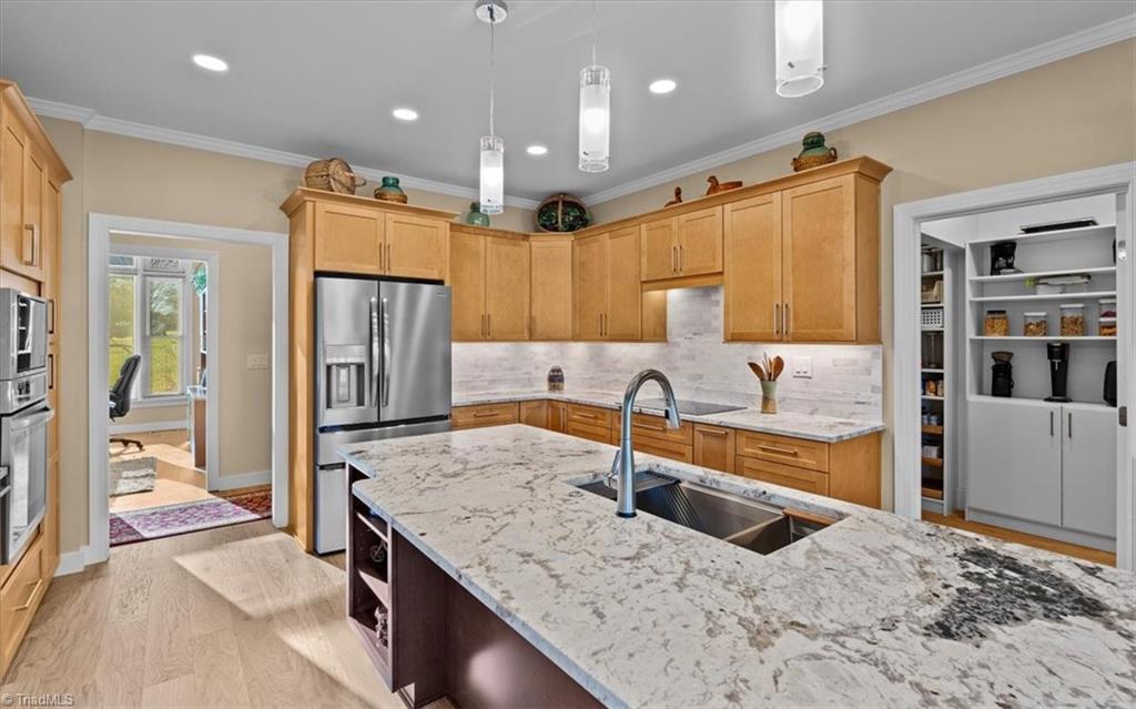 7500 Bethel View Court Oak Ridge, NC 27310 - Photo 11 of 47 Kitchen