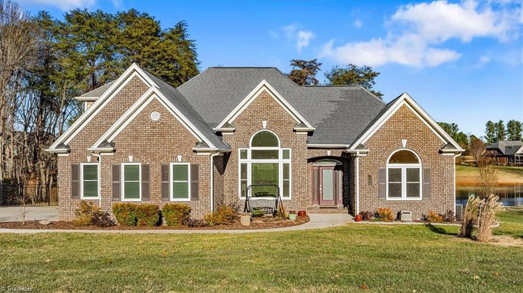 7500 Bethel View Court Oak Ridge, NC 27310 - Photo 2 of 47