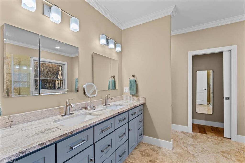 7500 Bethel View Court Oak Ridge, NC 27310 - Photo 25 of 47 Primary Bath