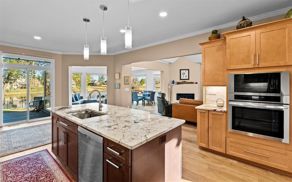 7500 Bethel View Court Oak Ridge, NC 27310 - Photo 10 of 47 Kitchen