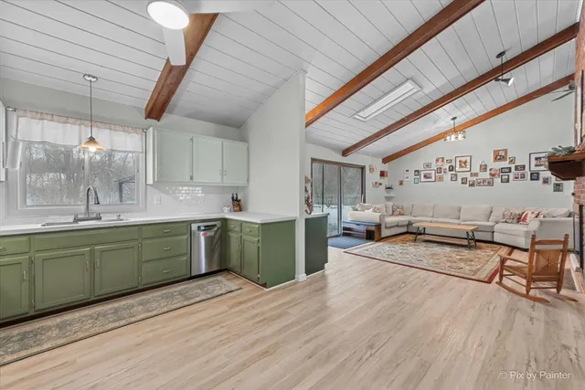 $365,000 | 6045 South Prairie Drive, Morris, IL 60450