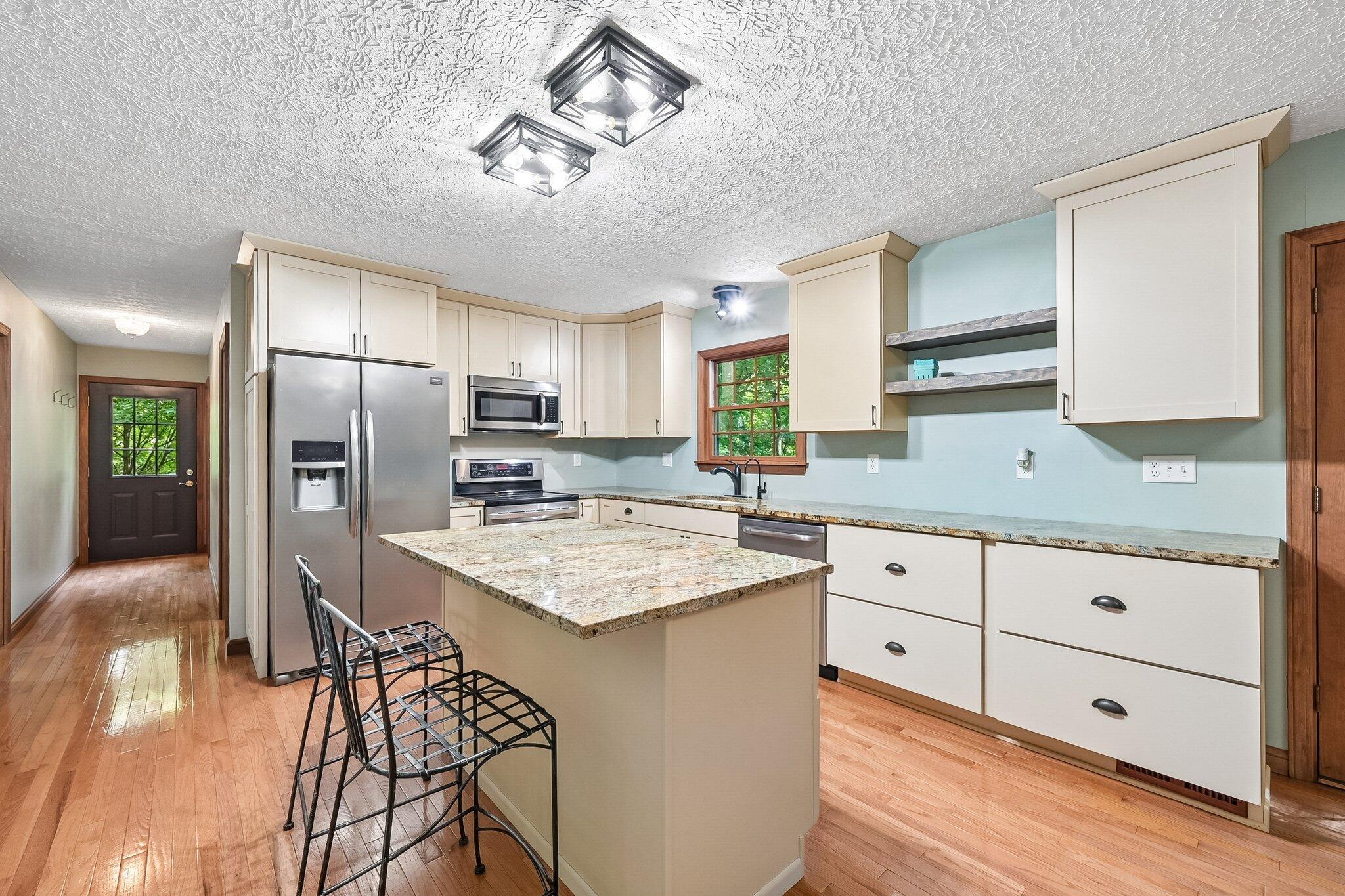 12120 Young Road Amanda, OH 43102 - Photo 15 of 114 Kitchen