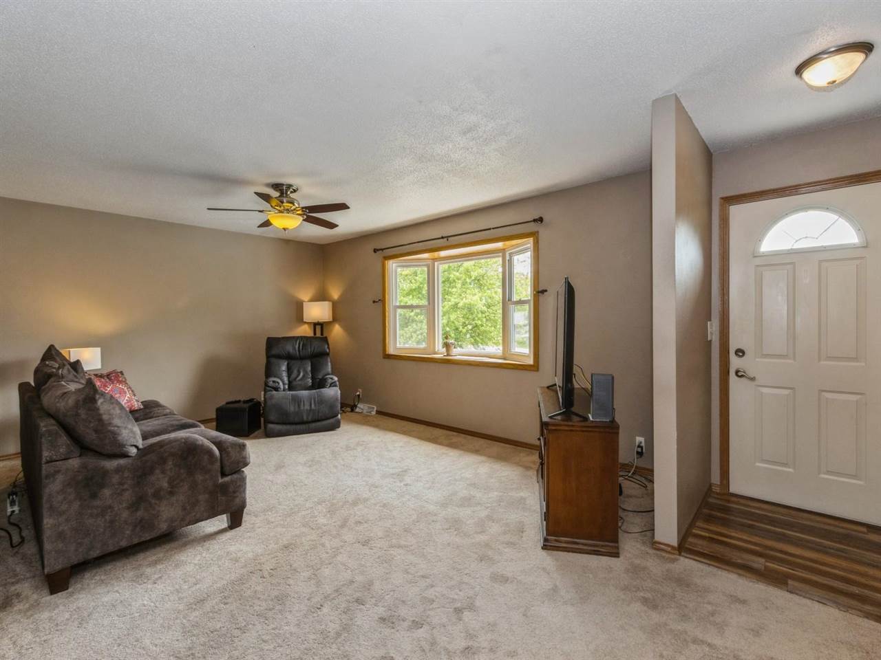 1409 Riverside Road Riverside, IA 52327 - Photo 2 of 32 Gallery Image 2
