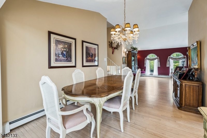 359 Meisel Avenue Springfield, NJ 07081 - Photo 7 of 31