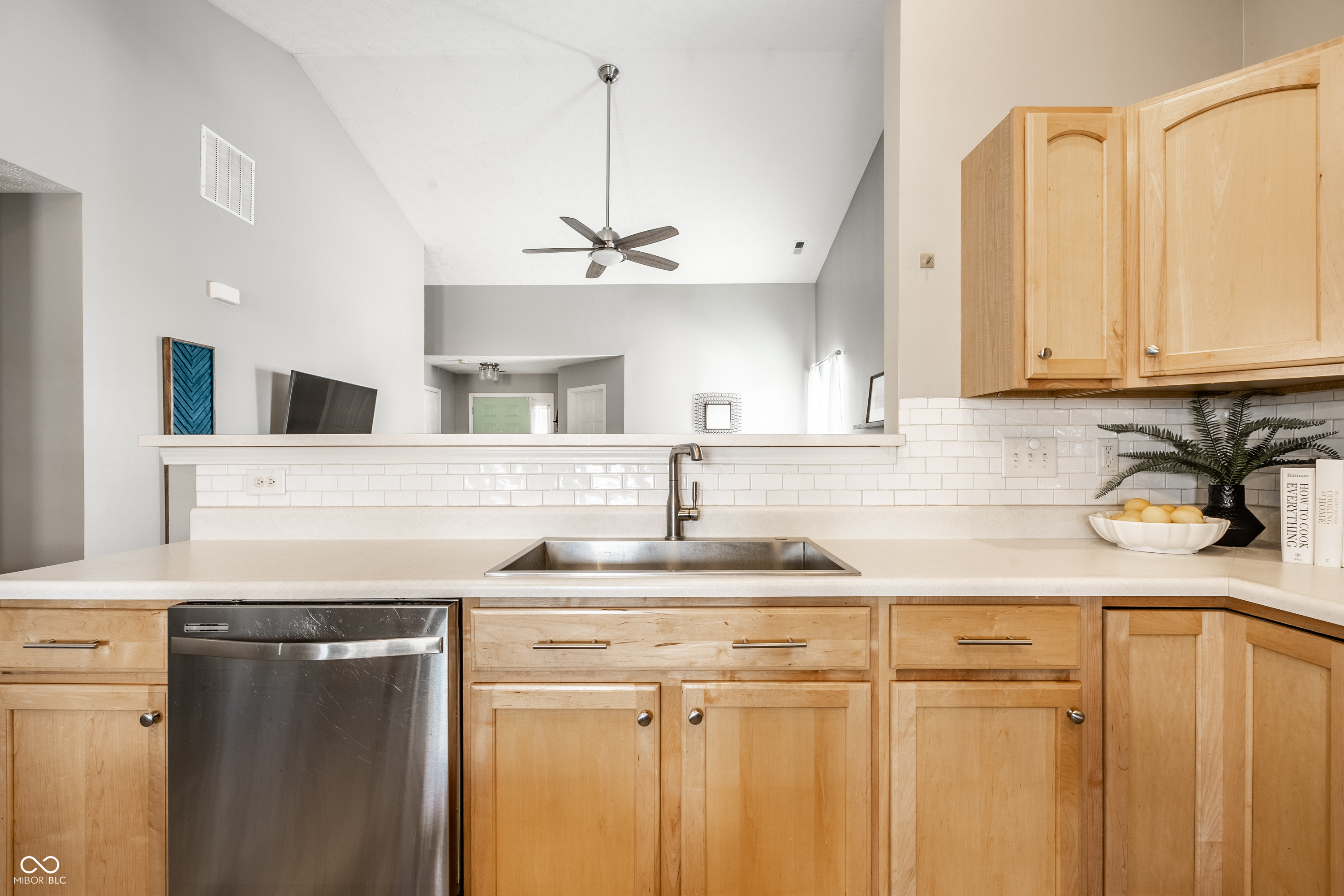 32 Fillmore Way Westfield, IN 46074 - Photo 12 of 25