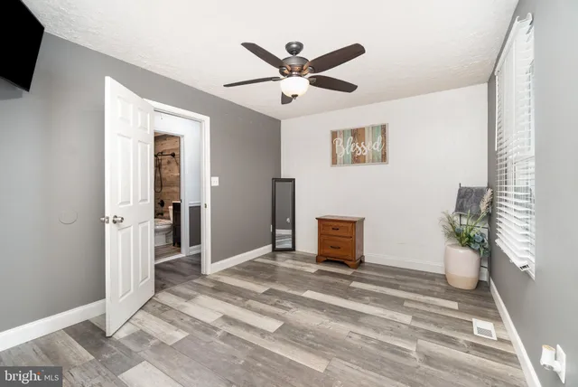 $350,000 | 5 Reaverton Avenue, Taneytown, MD 21787