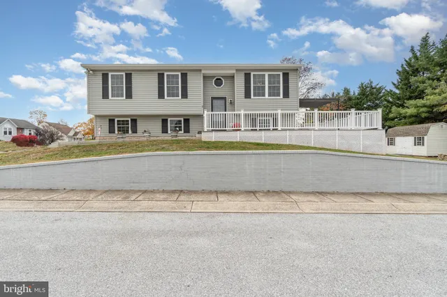$350,000 | 5 Reaverton Avenue, Taneytown, MD 21787