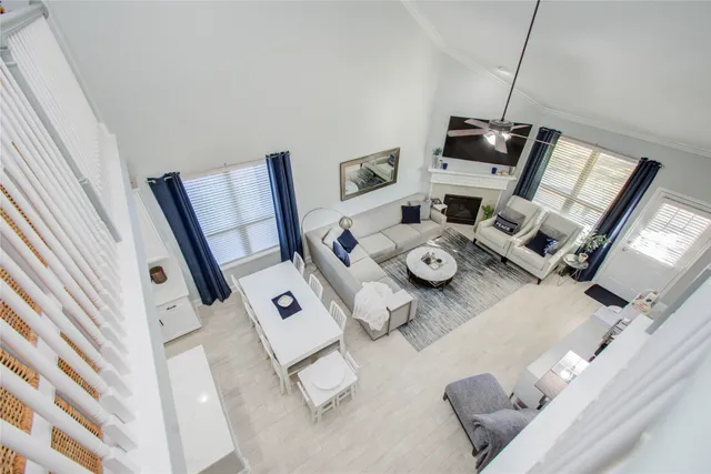 $3,300 | 19 Canterborough Place, Tomball, TX 77375