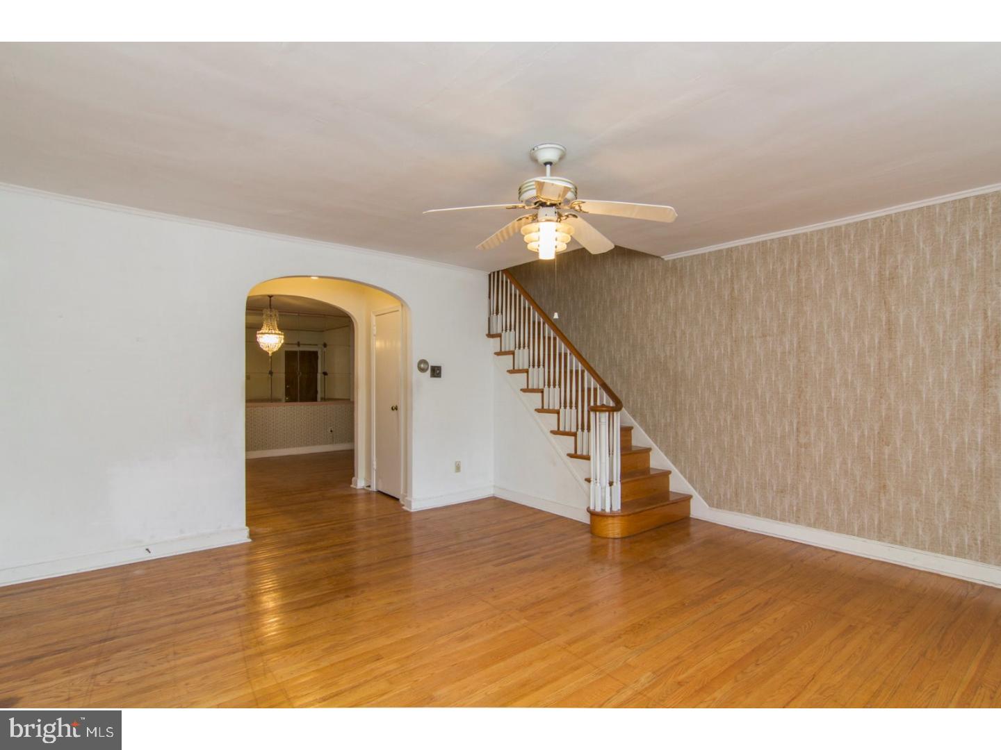 977 Vernon Road Philadelphia, PA 19150 - Photo 3 of 24 Gallery Image 3
