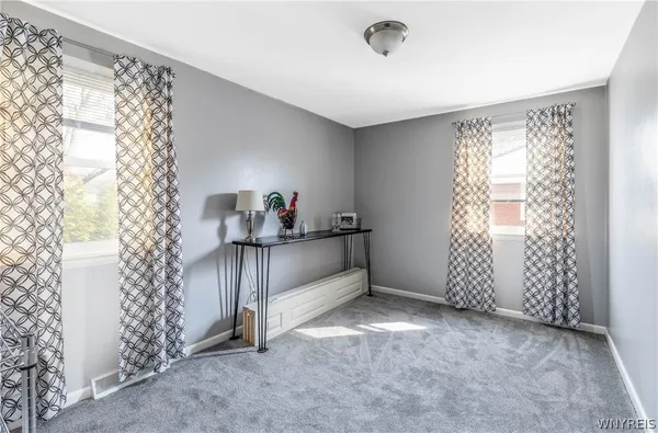 $259,900 | 44 Dover Drive, West Seneca, NY 14224