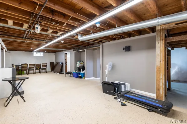 $259,900 | 44 Dover Drive, West Seneca, NY 14224