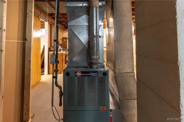 $259,900 | 44 Dover Drive, West Seneca, NY 14224