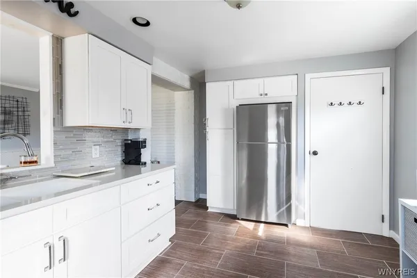 $259,900 | 44 Dover Drive, West Seneca, NY 14224