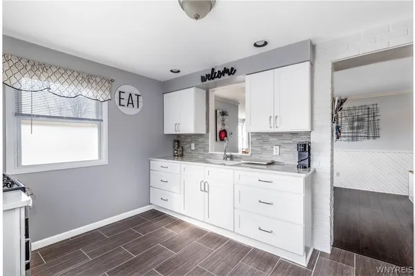 $259,900 | 44 Dover Drive, West Seneca, NY 14224