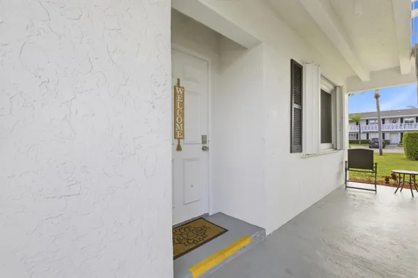 $329,000 | 1415 Southwest 27th Avenue, Unit 104, Delray Beach, FL 33445