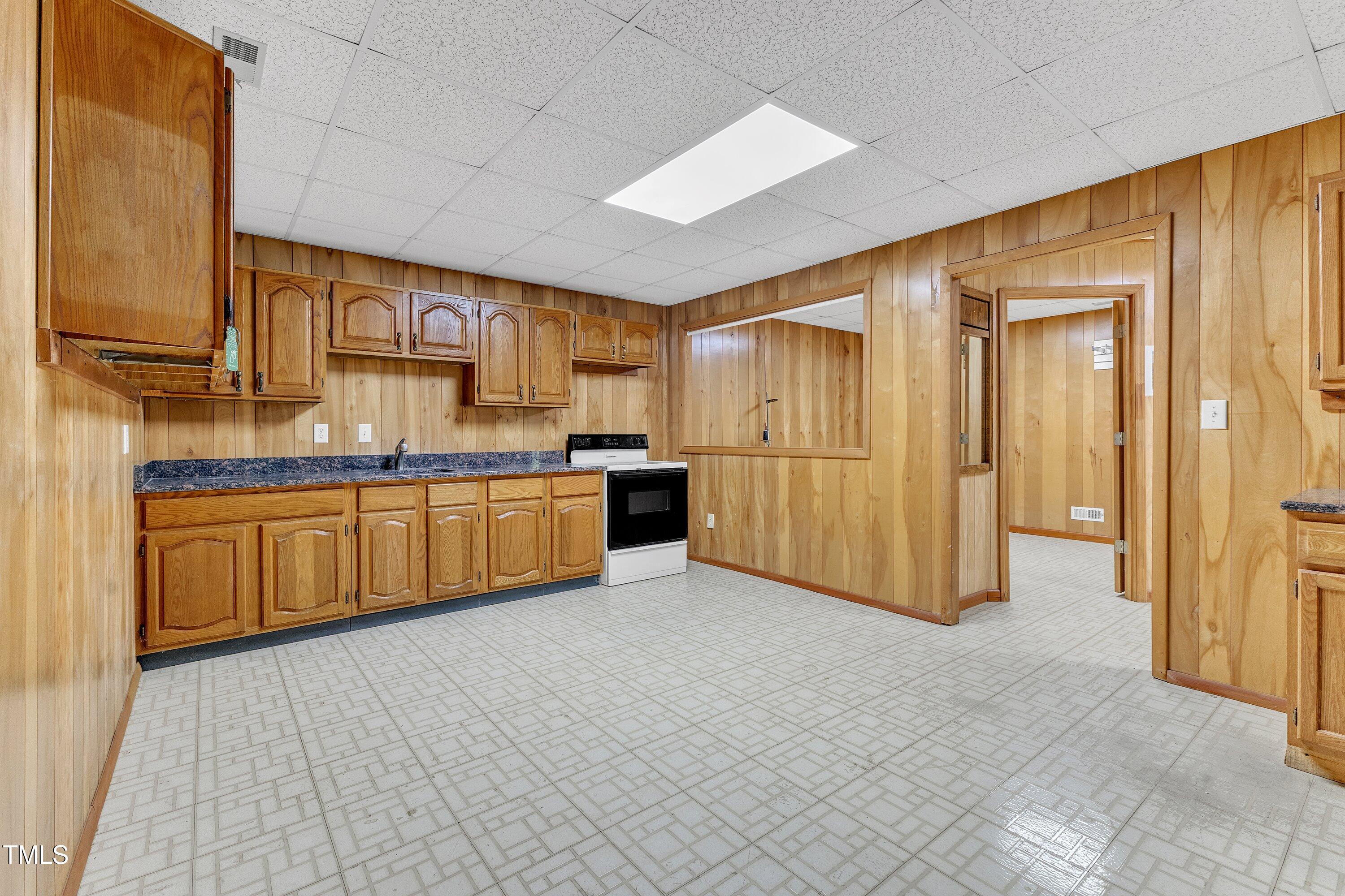 11209 Sedgefield Drive Raleigh, NC 27613 - Photo 58 of 78 58-11209 Sedgefield Dr-76
