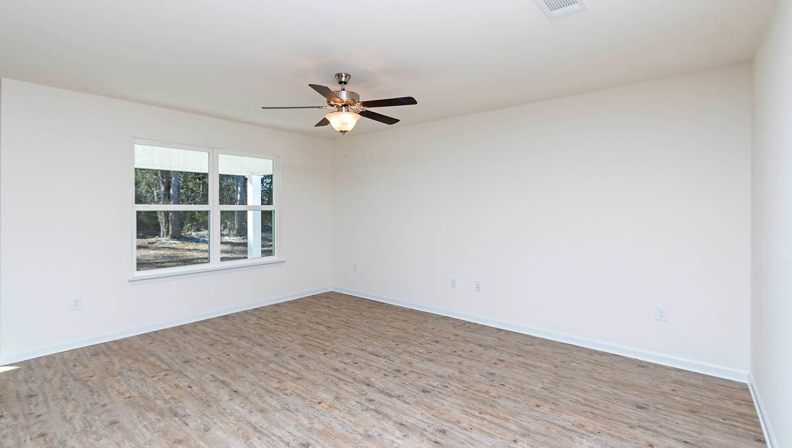 650 Earl Godwin Road Freeport, FL 32439 - Photo 4 of 37 Gallery Image 4