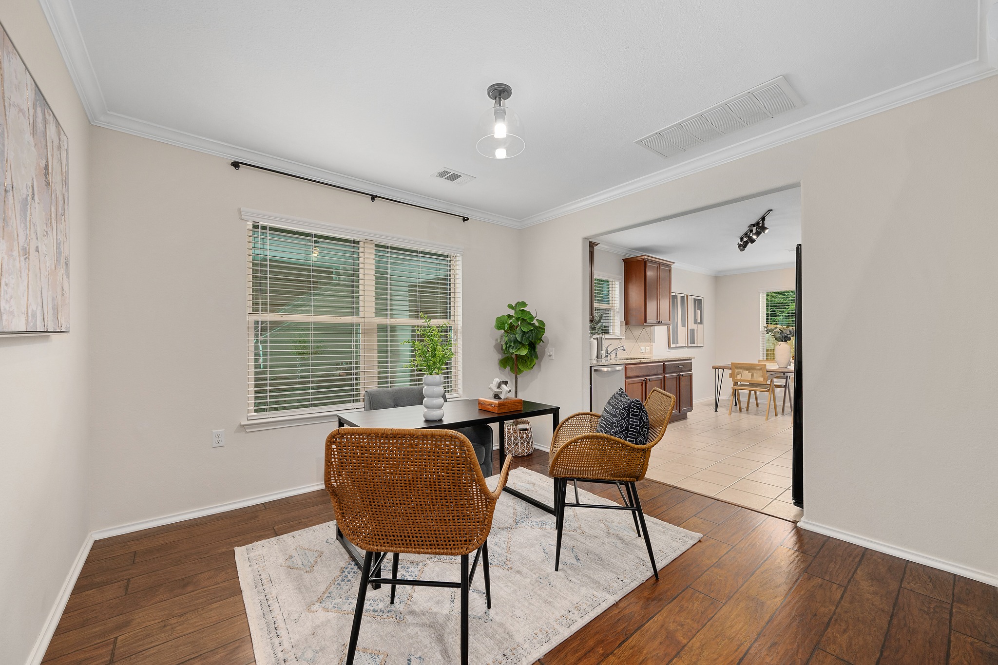 7108 Crestone Road Austin, TX 78744 - Photo 8 of 34