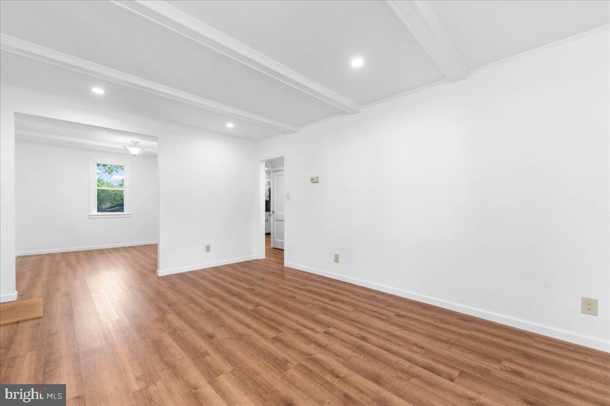 134 Lake Road Phoenixville, PA 19460 - Photo 13 of 44 Living Room