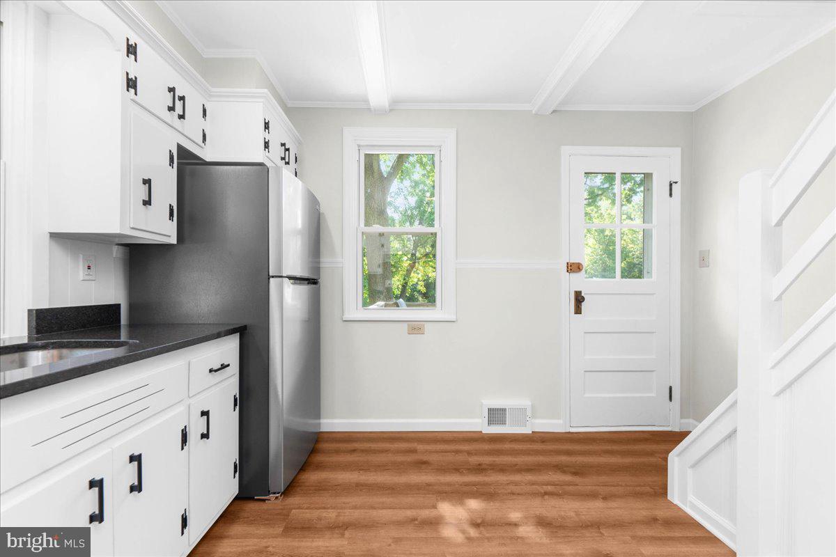 134 Lake Road Phoenixville, PA 19460 - Photo 20 of 44 Kitchen / Deck Access