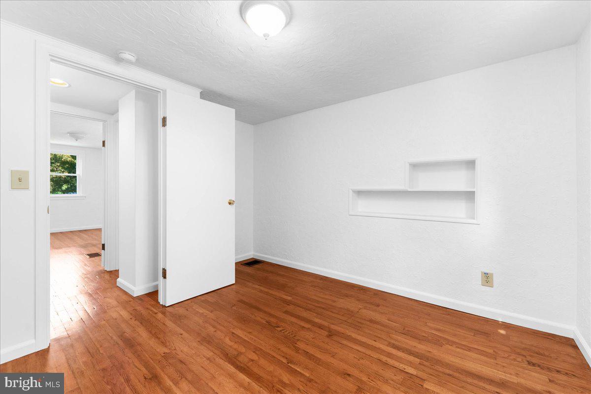 134 Lake Road Phoenixville, PA 19460 - Photo 29 of 44 Upstairs Bedroom 1