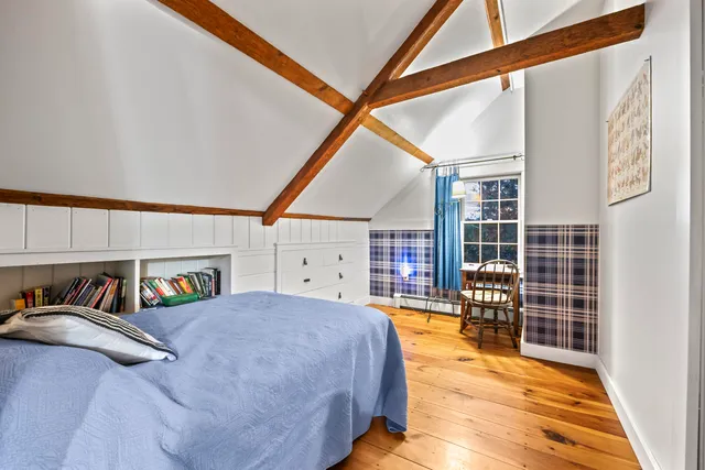 $1,335,000 | 1588 Pond Road, Mount Vernon, ME 04352