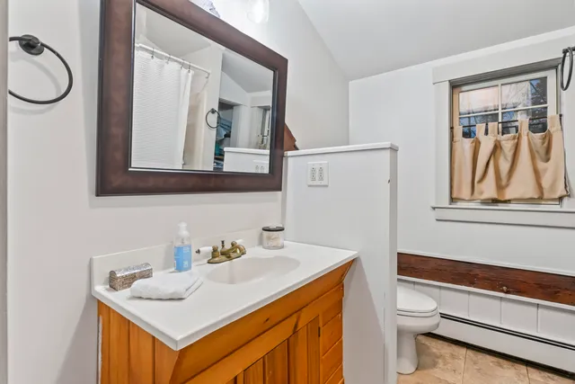 $1,335,000 | 1588 Pond Road, Mount Vernon, ME 04352