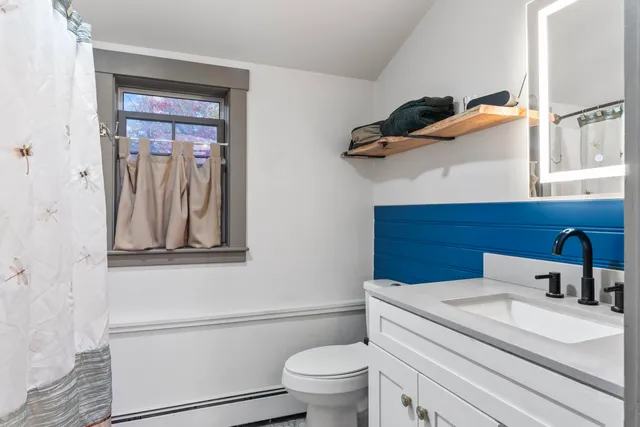 $1,335,000 | 1588 Pond Road, Mount Vernon, ME 04352