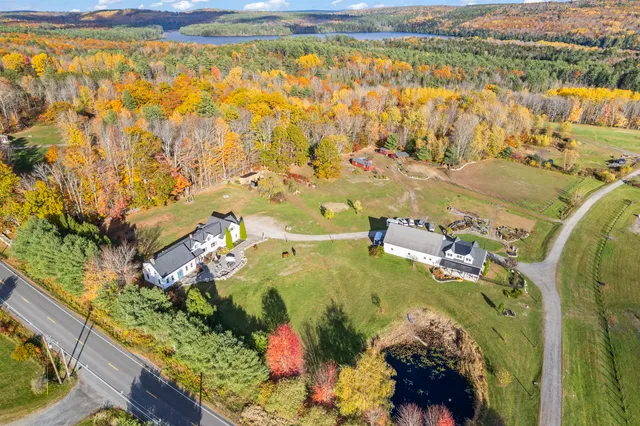 $1,335,000 | 1588 Pond Road, Mount Vernon, ME 04352
