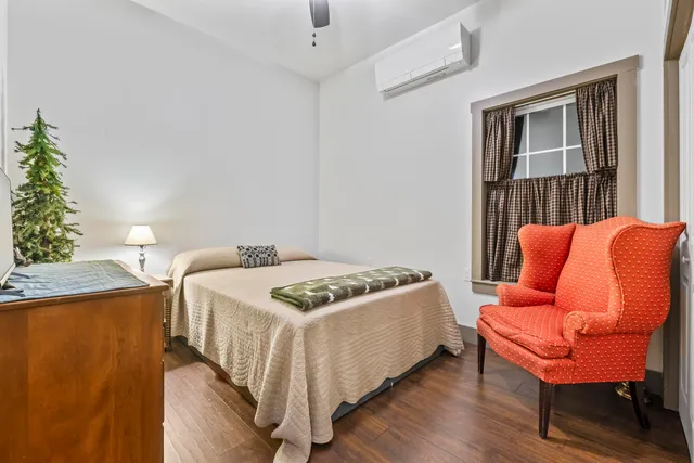 $1,335,000 | 1588 Pond Road, Mount Vernon, ME 04352