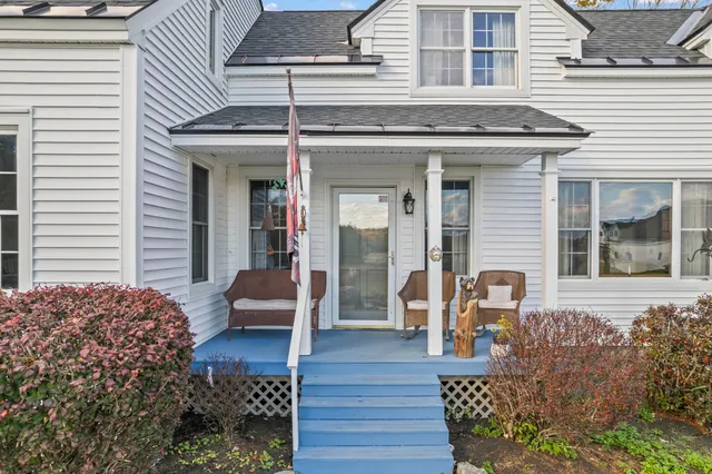 $1,335,000 | 1588 Pond Road, Mount Vernon, ME 04352