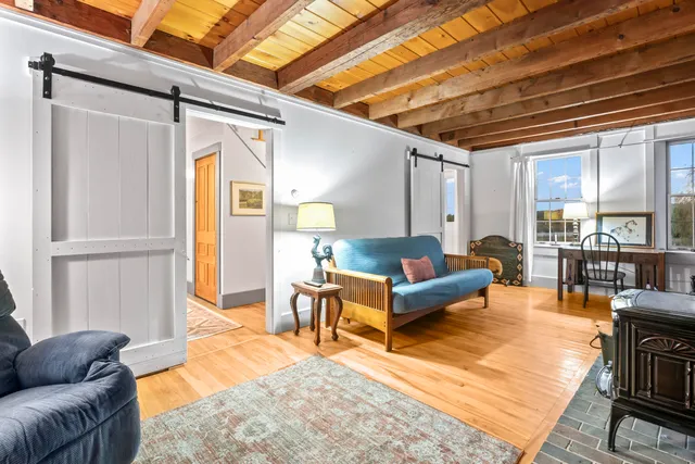 $1,335,000 | 1588 Pond Road, Mount Vernon, ME 04352