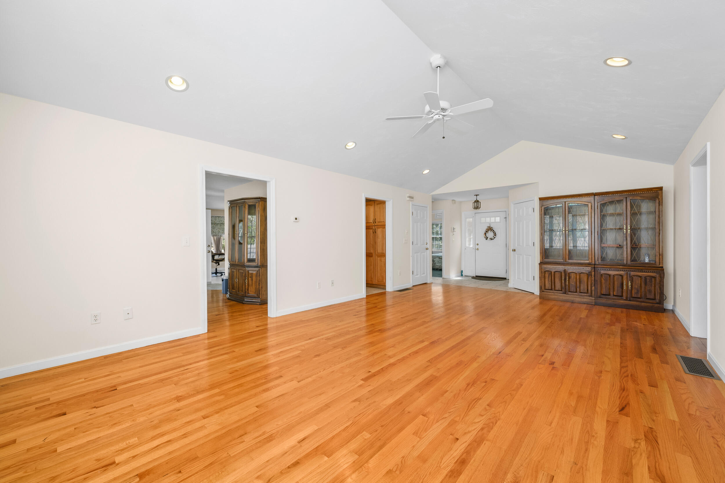 8 Marlboro Road Brewster, MA 02631 - Photo 5 of 36 Living area