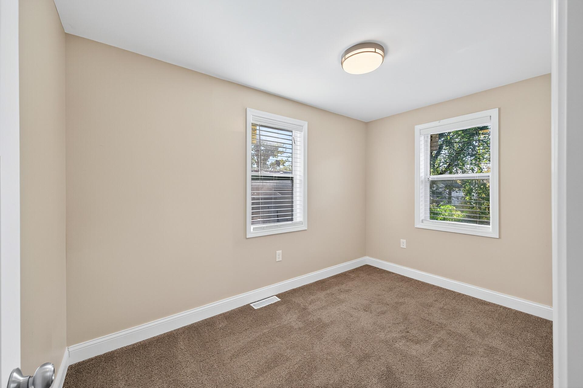 622 Bush Avenue St. Paul, MN 55130 - Photo 15 of 31