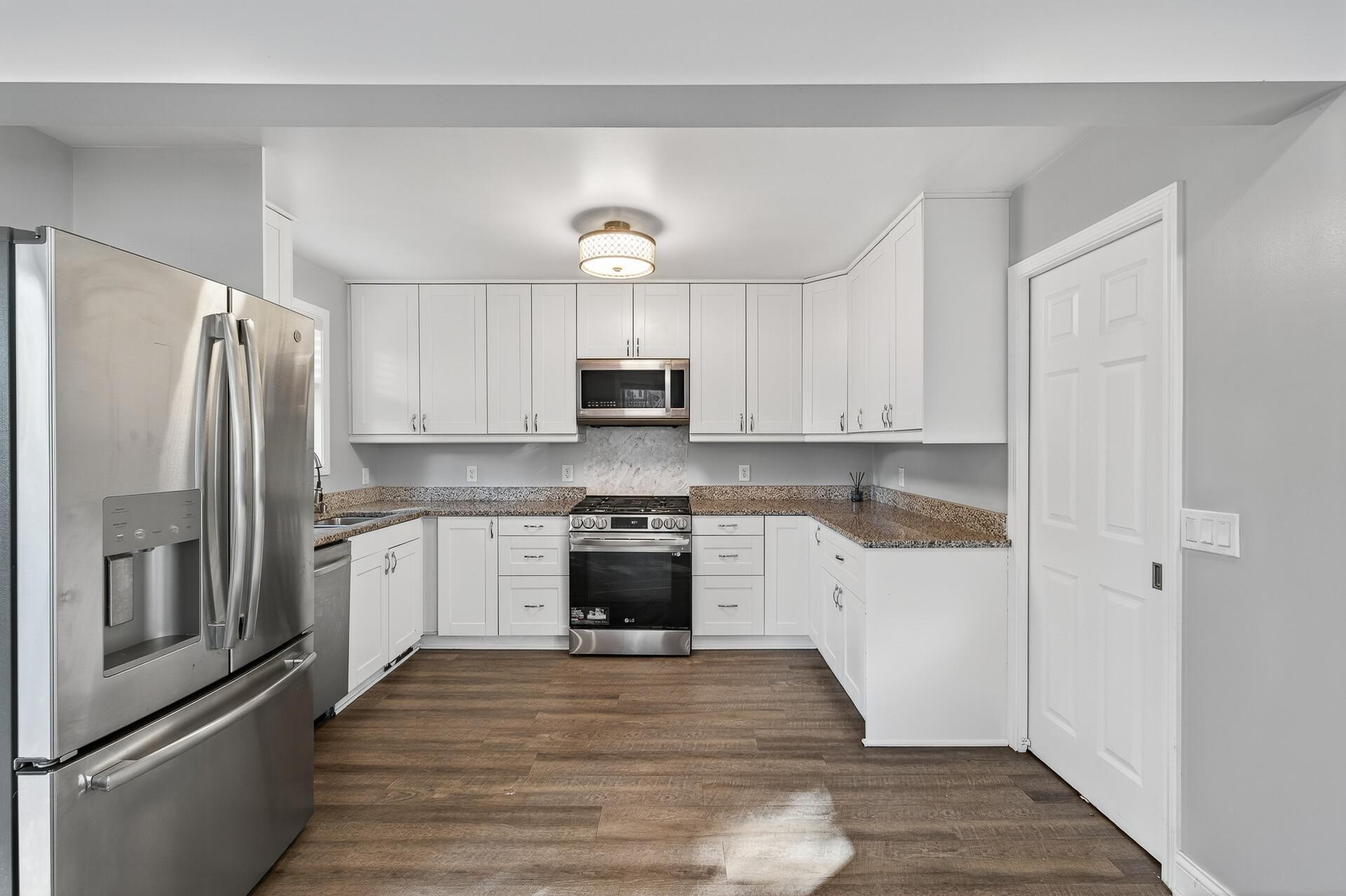 622 Bush Avenue St. Paul, MN 55130 - Photo 6 of 31