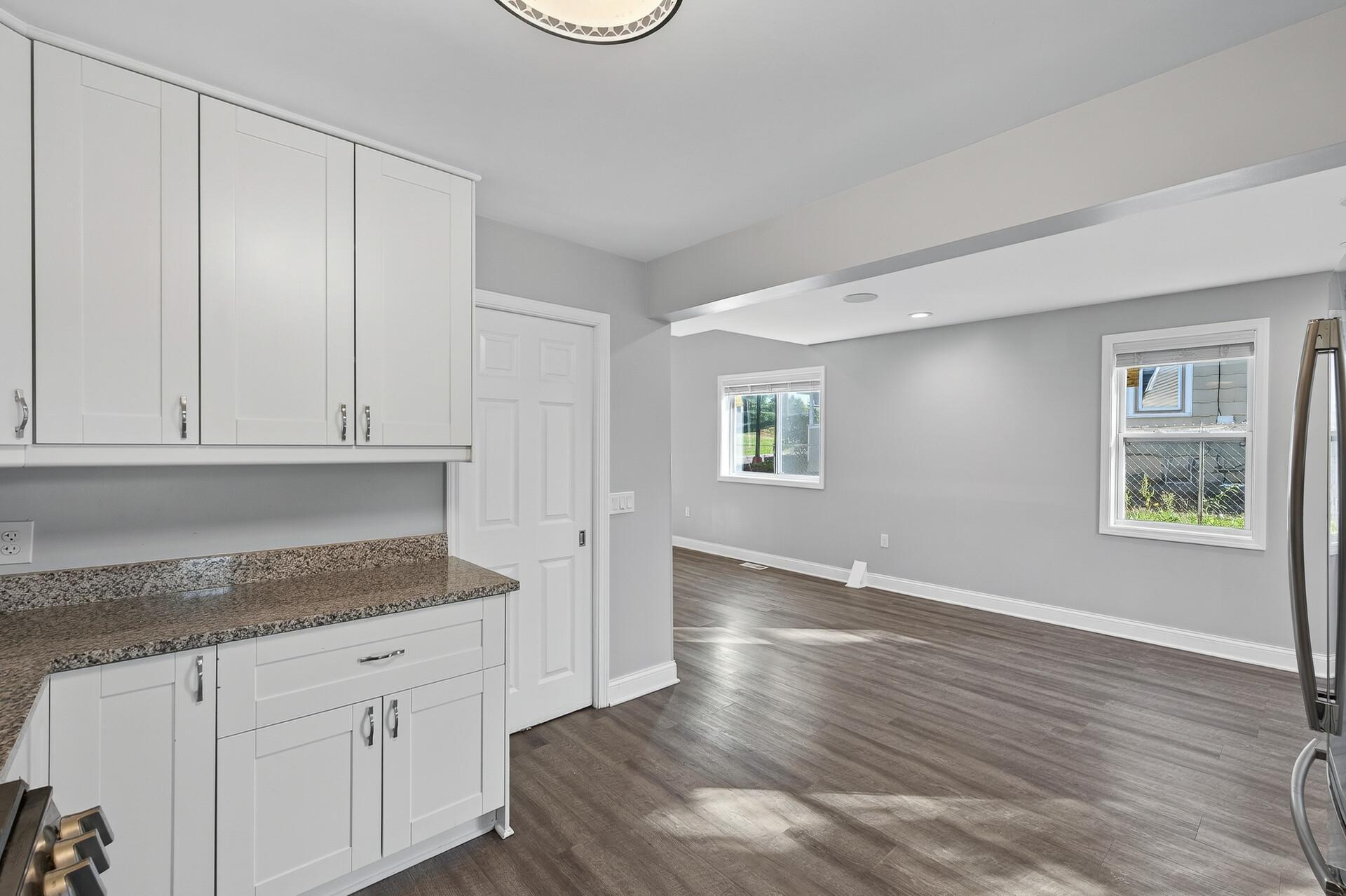 622 Bush Avenue St. Paul, MN 55130 - Photo 7 of 31