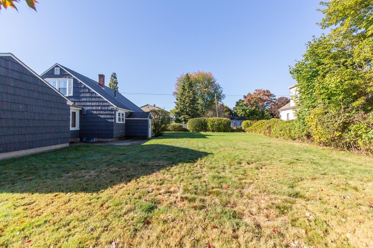 21 New Dunstable Road Nashua, NH 03060 - Photo 39 of 43