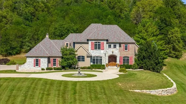 $1,500,000 | 2102 Highway 36, Wathena, KS 66090